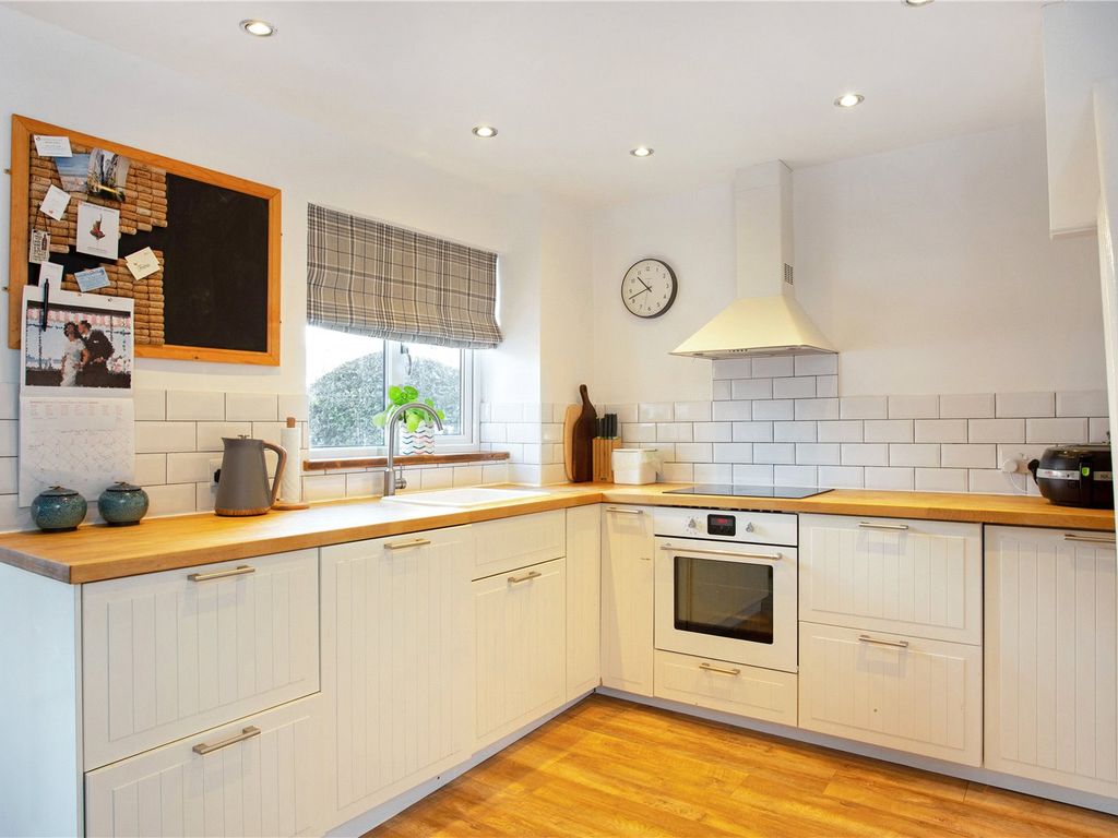 1 bed terraced house for sale in House Lane, St. Albans AL4, £265,000