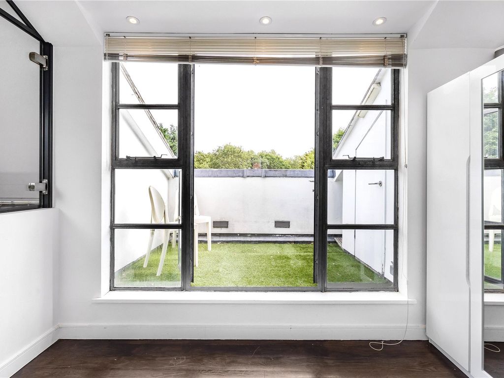 3 bed terraced house for sale in Aberdeen Lane, London N5, £1,450,000