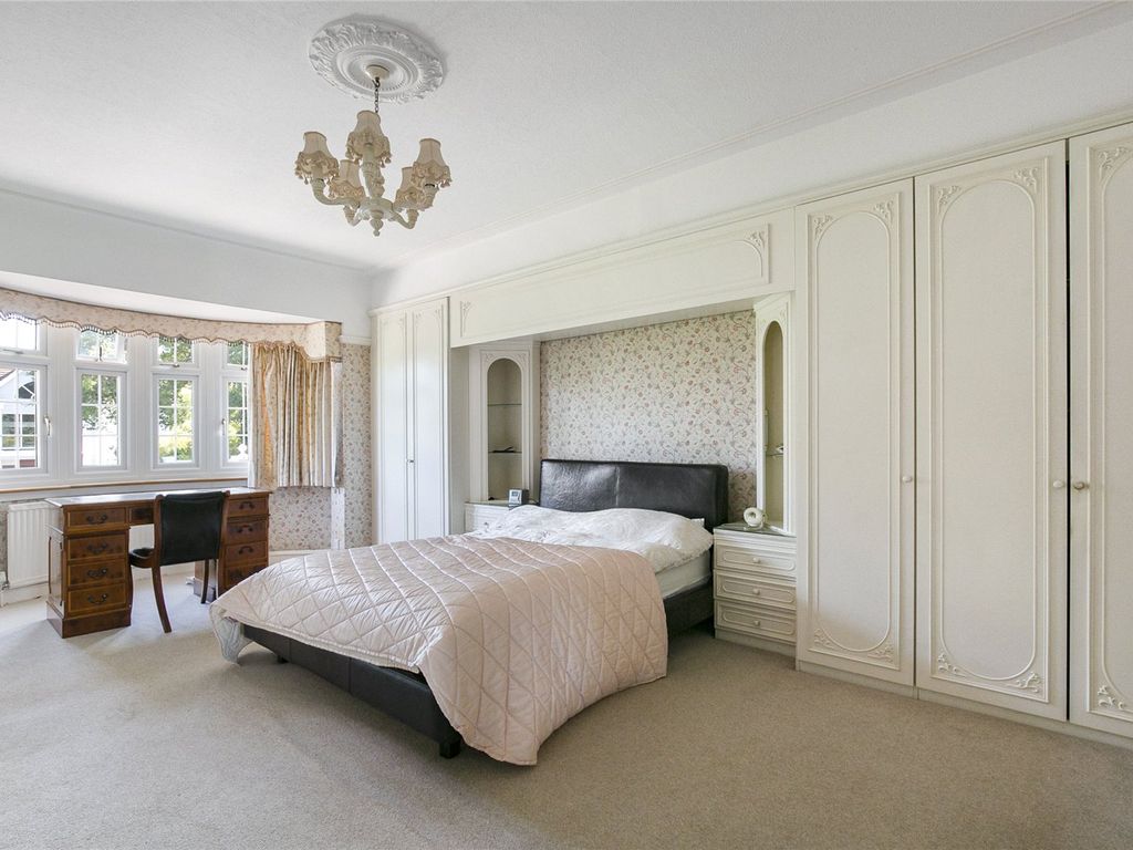 6 bed detached house for sale in Beech Hill, Barnet EN4, £2,495,000