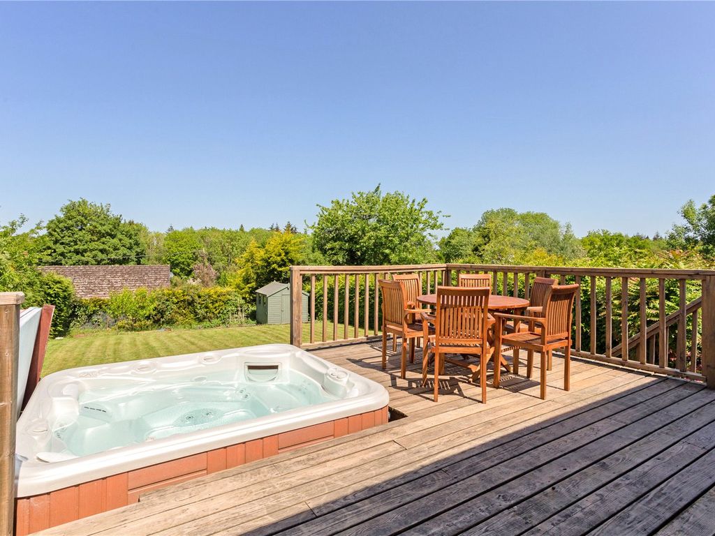 5 bed detached bungalow for sale in Bucklebury Alley, Thatcham RG18, £875,000