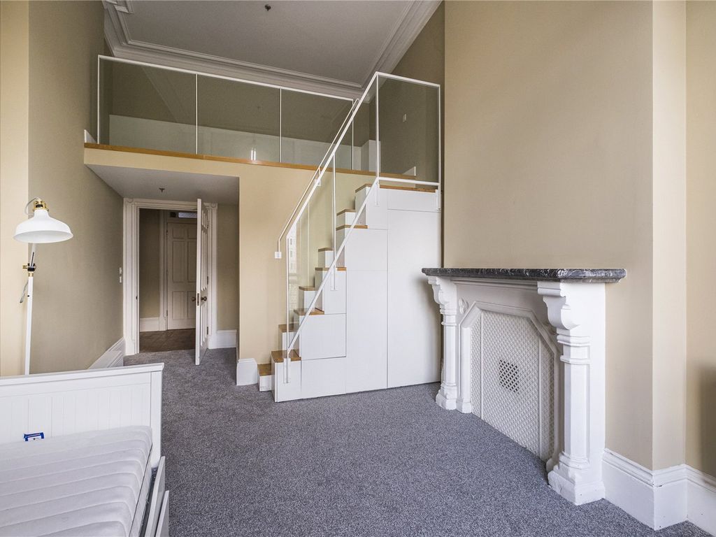 2 bed flat for sale in Euston Road, London NW1, £1,500,000