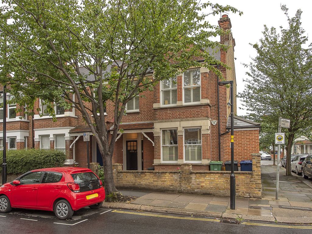 2 bed flat for sale in Southfield Road, London W4, £695,000