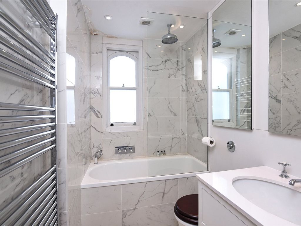 1 bed flat for sale in Pont Street, London SW1X, £1,150,000