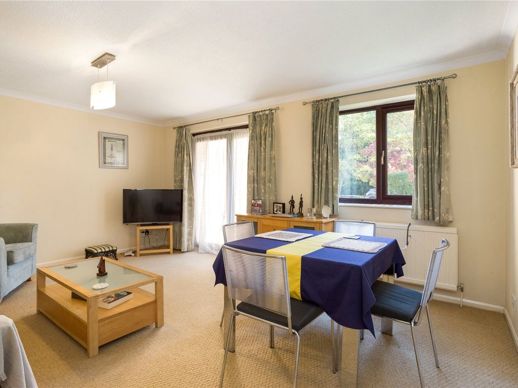 2 bed flat for sale in Ferry Pool Road, Oxford OX2, £400,000