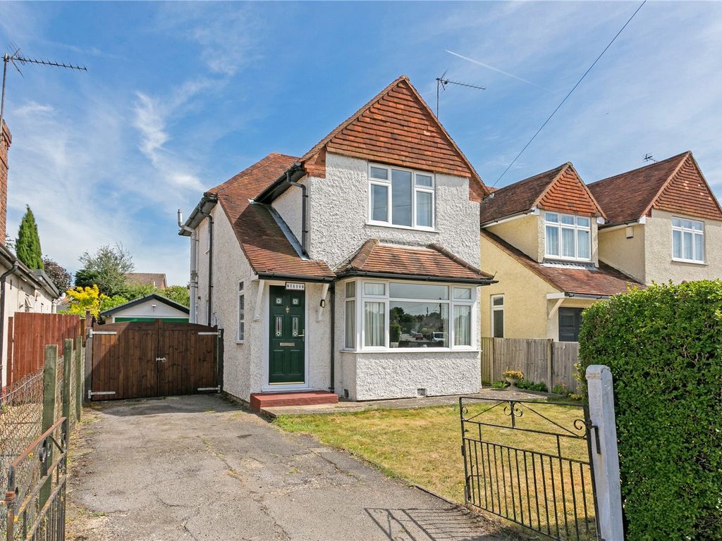 2 bed detached house for sale in Smithfield Road, Maidenhead SL6, £525,000