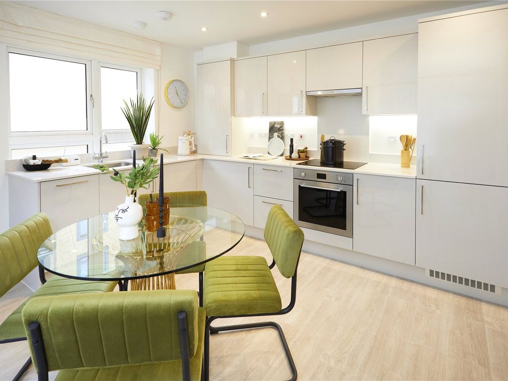 New home, 2 bed flat for sale in 54 Furze Platt Road, Maidenhead SL6, £360,000