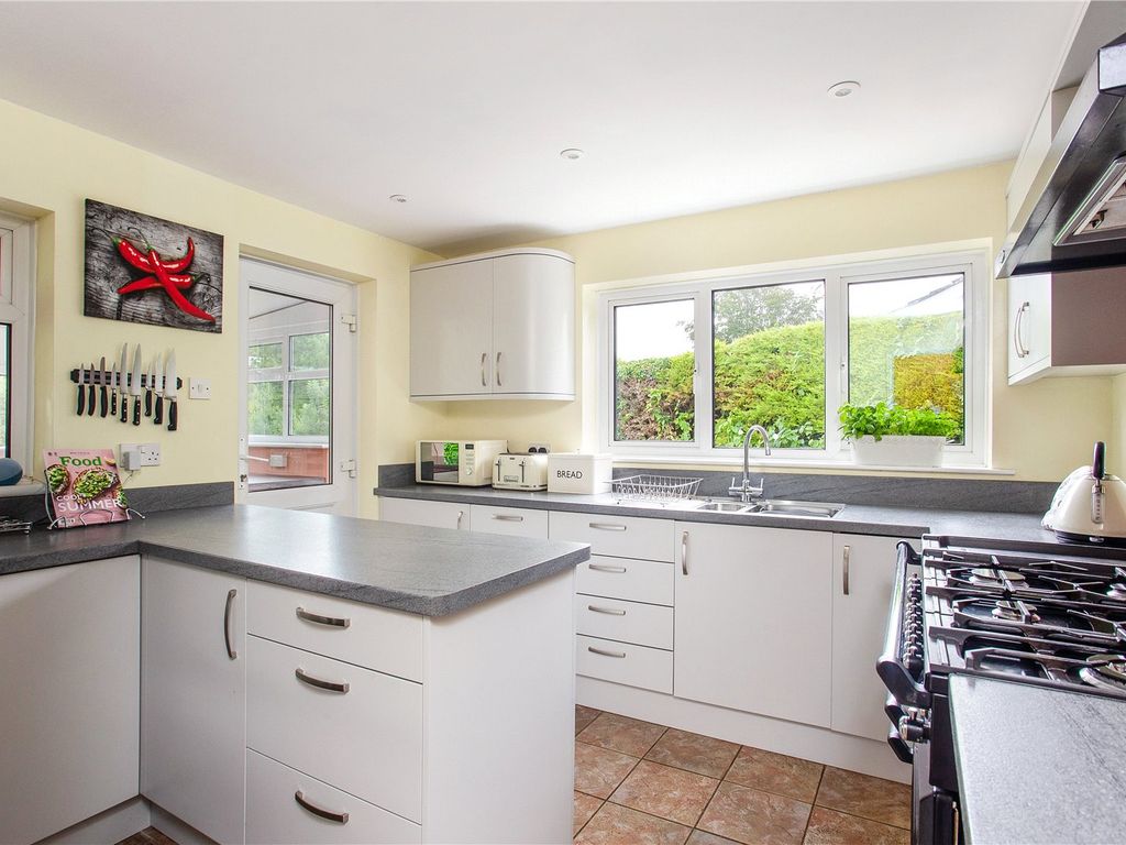 3 bed detached house for sale in Berwick St. James, Salisbury SP3, £695,000