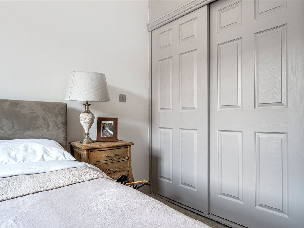 3 bed flat for sale in Whiteladies Road, Bristol BS8, £550,000