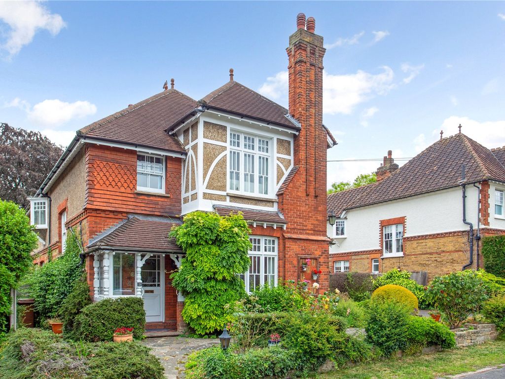 4 bed detached house for sale in Lynwood Avenue, Epsom KT17, £1,250,000