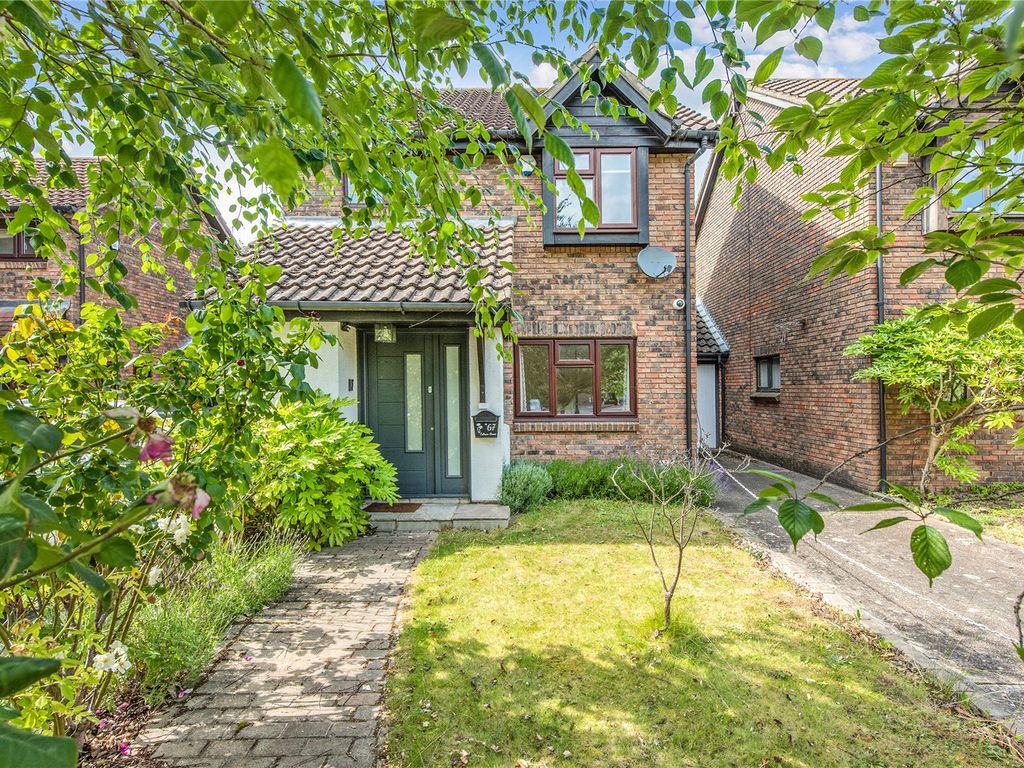 3 bed link-detached house for sale in Talman Grove, Stanmore HA7, £695,000