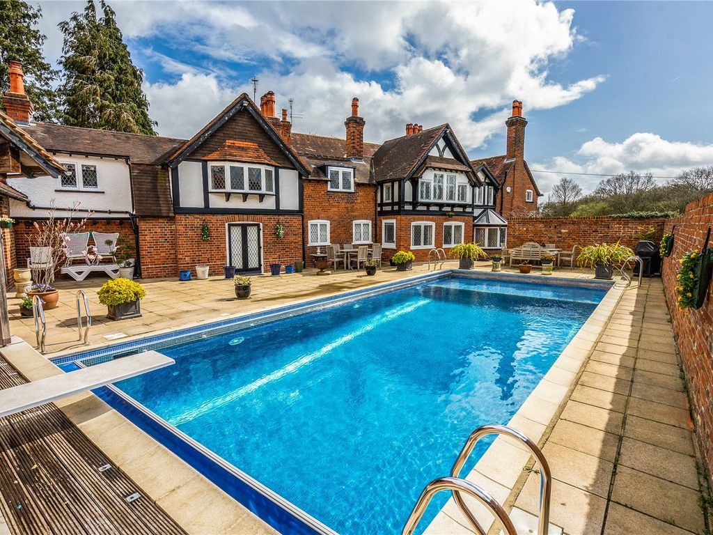 7 bed detached house for sale in Moorlands Drive, Maidenhead SL6, £3,500,000