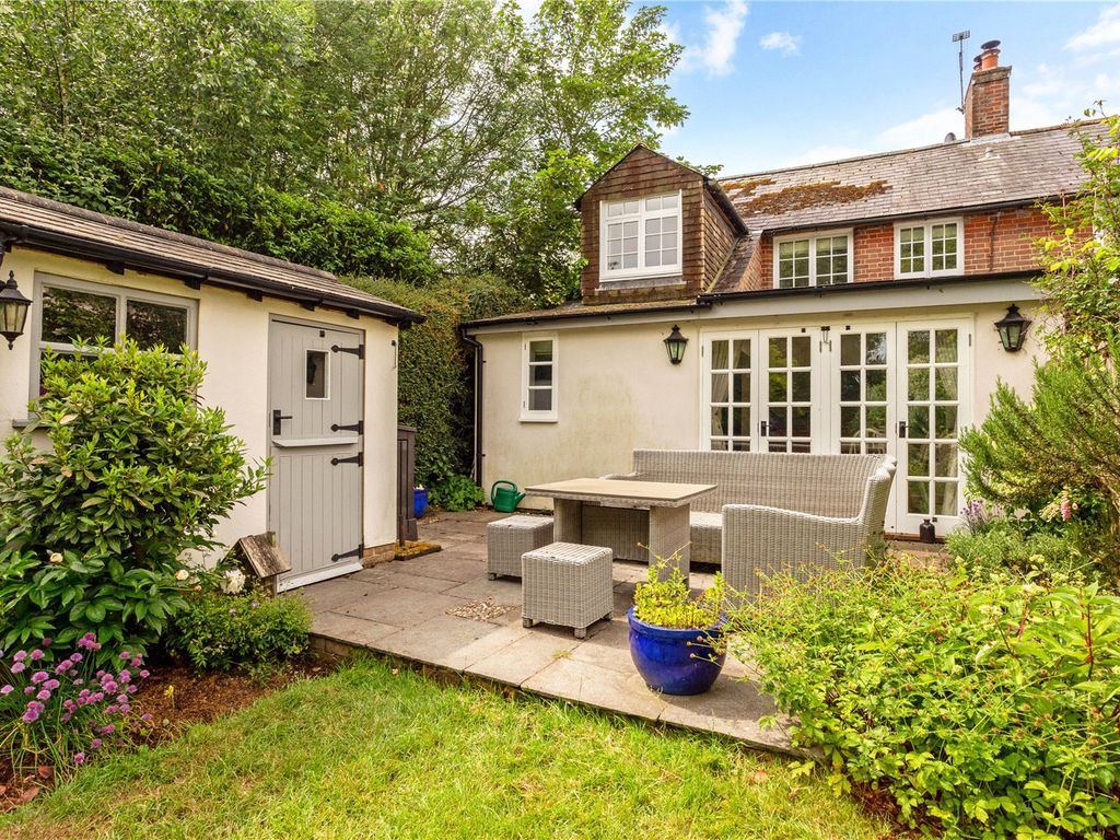 3 bed terraced house for sale in Newton Lane, Newton Valence, Alton GU34, £685,000