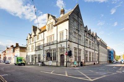 Retail premises to let in 24-36 Castle Street, Salisbury SP1, £25,000 pa