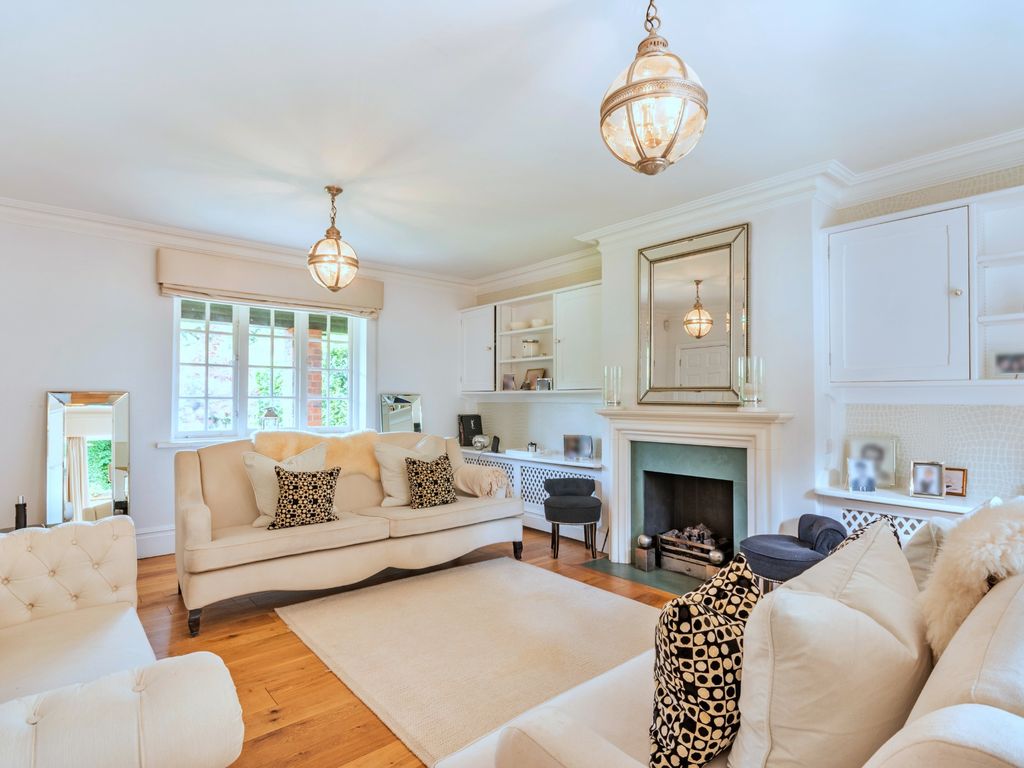 5 bed detached house for sale in Chiltern Road, Chesham Bois, Amersham HP6, £1,695,000