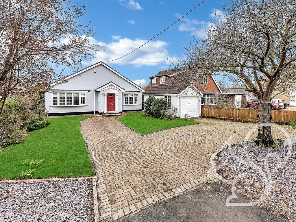 2 bed detached bungalow for sale in Mersea Road, Abberton, Colchester CO5, £400,000
