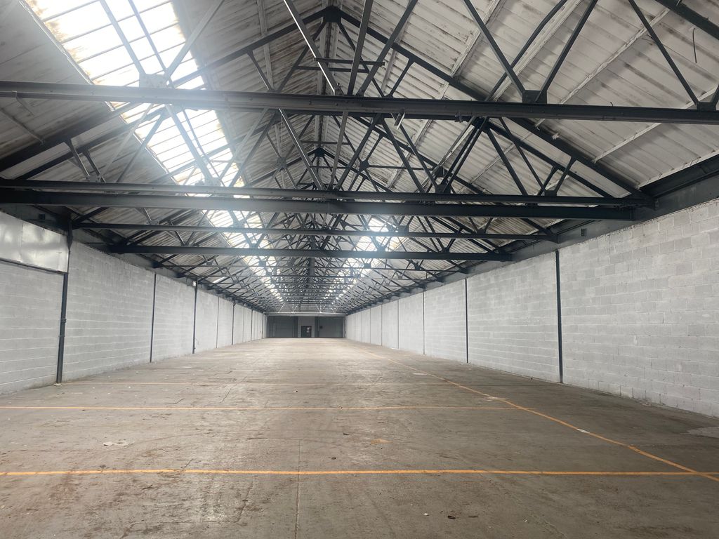 Warehouse to let in Blackburn BB2, £66,500 pa