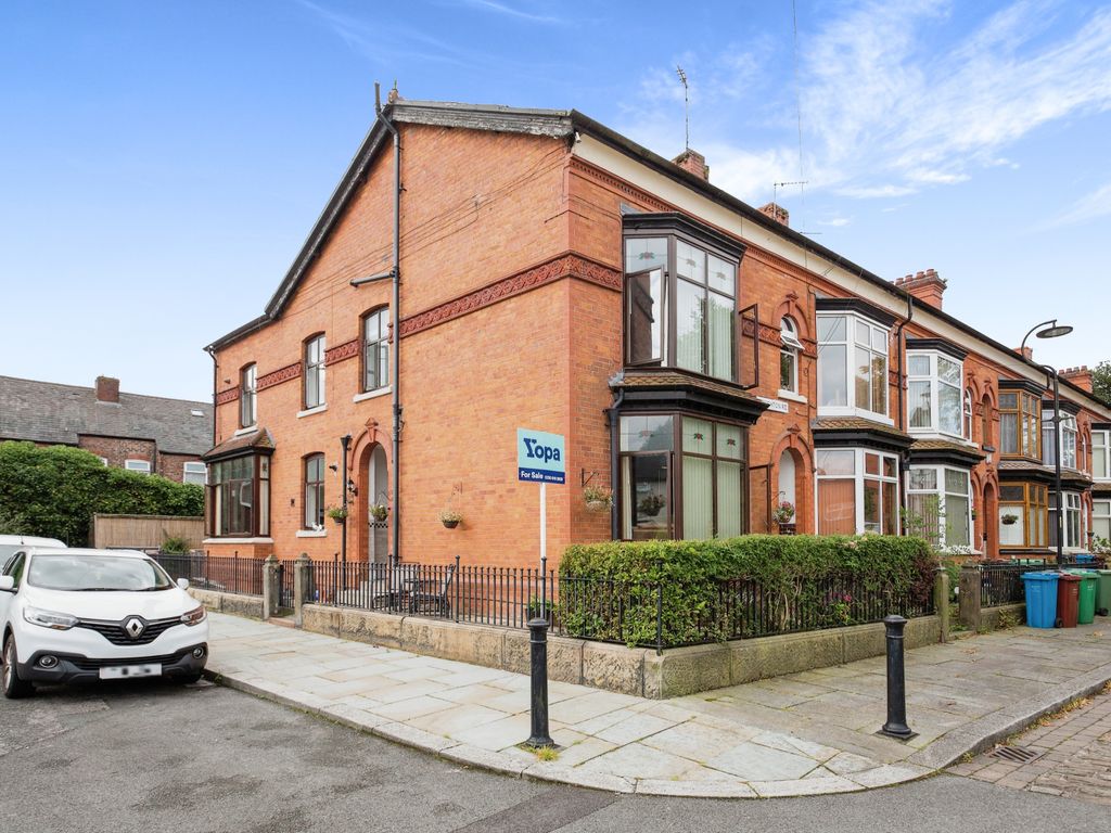 4 bed end terrace house for sale in Hermitage Road, Crumpsall, Manchester M8, £385,000
