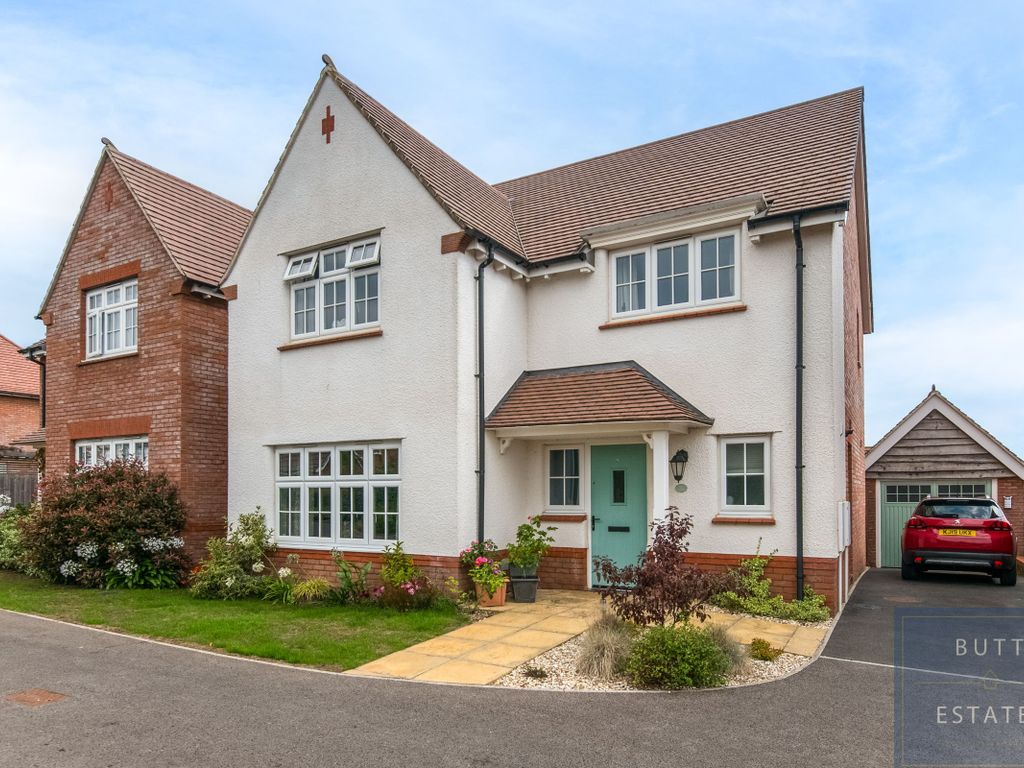 4 bed detached house for sale in Bishops Way, Exeter EX2, £575,000