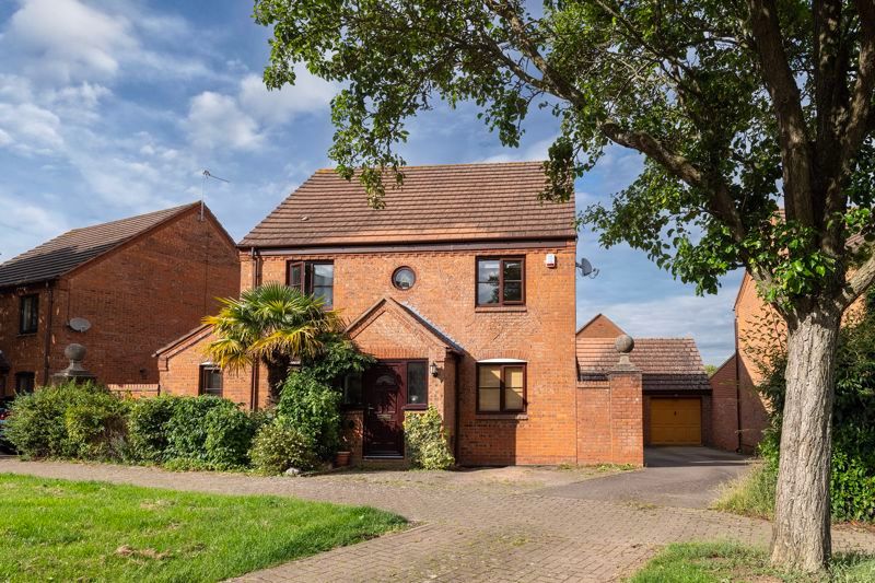 4 bed detached house for sale in Burdeleys Lane, Shenley Brook End, Milton Keynes MK5, £575,000