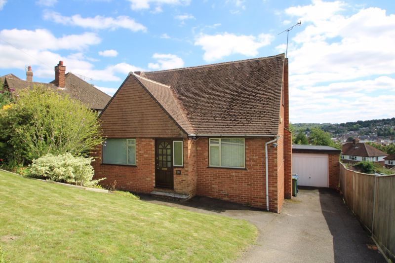 3 bed detached bungalow for sale in Middlebrook Road, Downley, High Wycombe HP13, £385,000