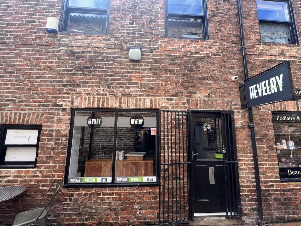 Commercial property to let in 5 Danby Wynd, High Street, Yarm TS15, £13,500 pa