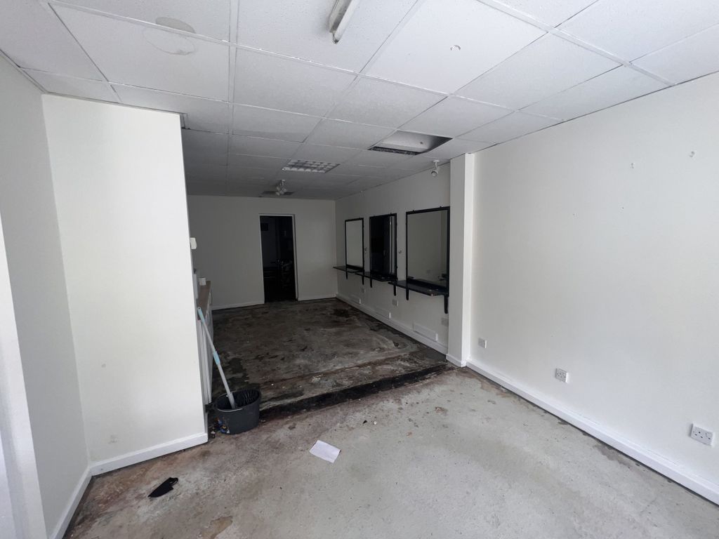 Commercial property to let in 1B Thornville Road, Hartlepool TS26, £6,000 pa