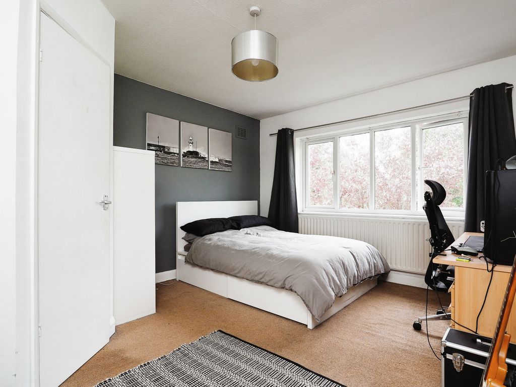 4 bed detached house for sale in Bridle Road, Bramcote, Nottingham, Nottinghamshire NG9, £720,000
