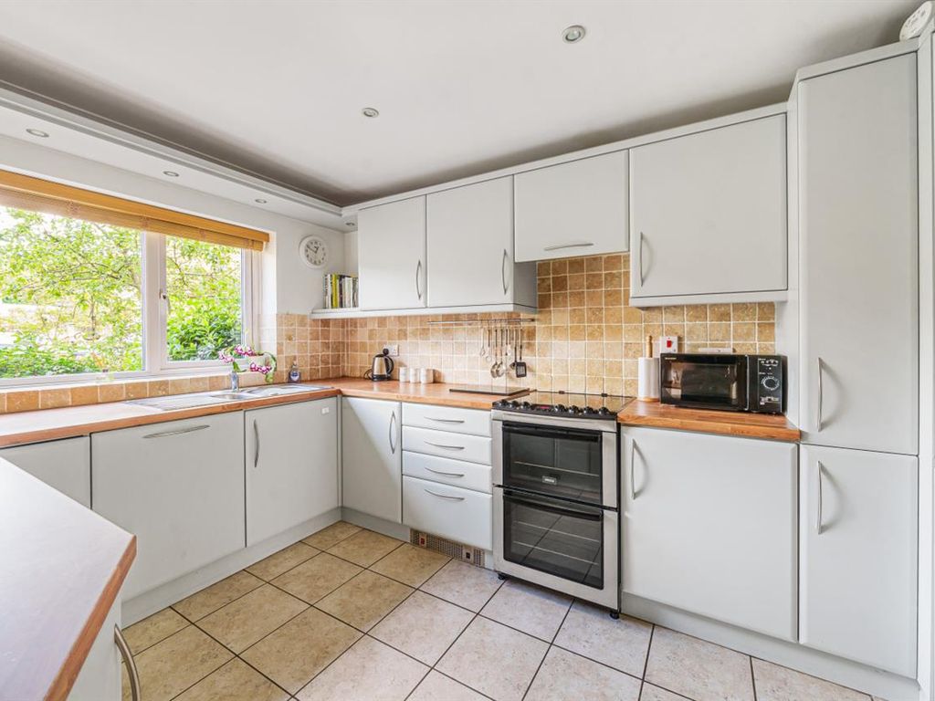 4 bed detached house for sale in Rosemary Drive, Bromham, Bedford MK43, £650,000