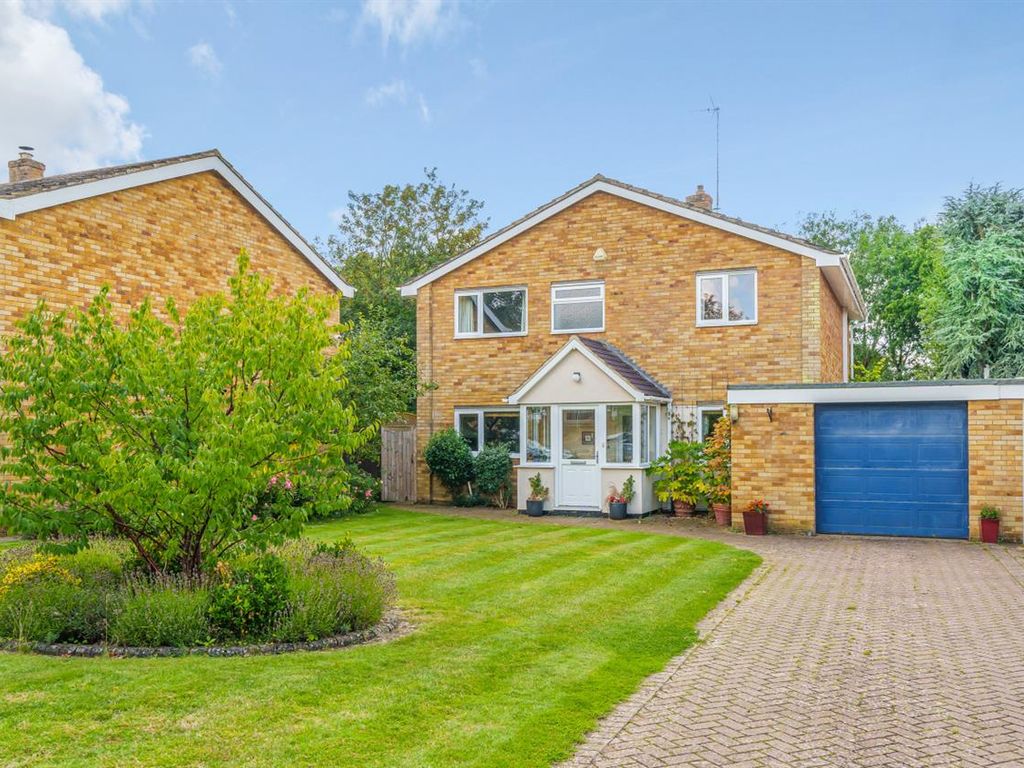 4 bed detached house for sale in Rosemary Drive, Bromham, Bedford MK43, £650,000