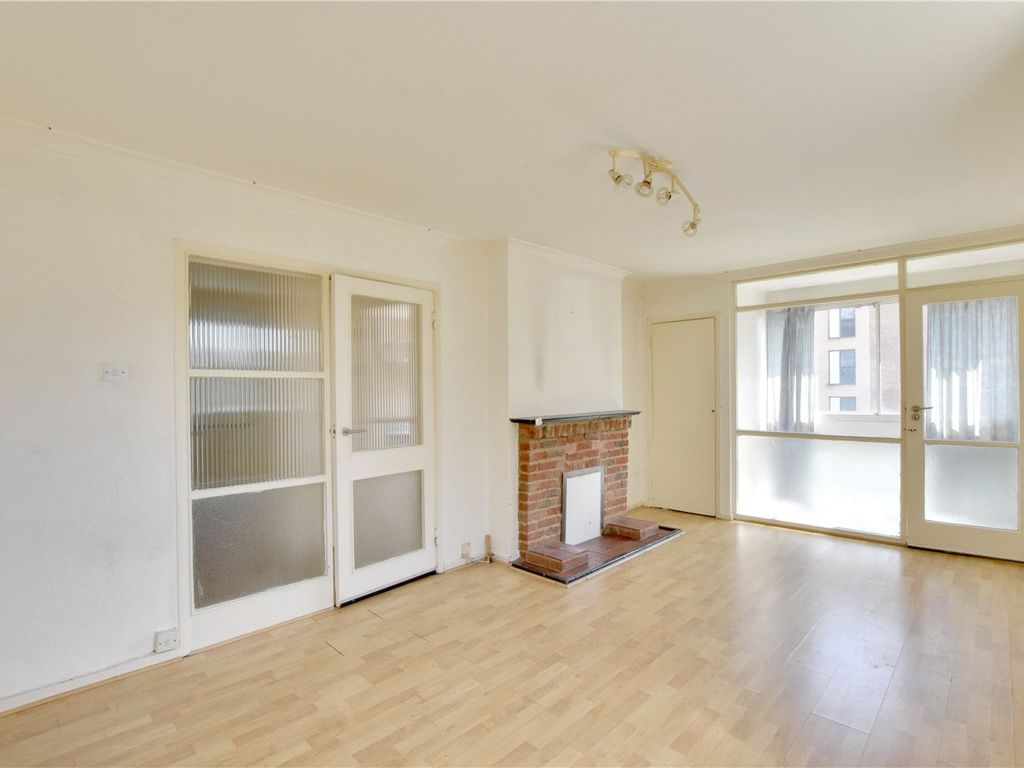 3 bed flat for sale in Undercliff, 71 Blackheath Hill, Greenwich, London SE10, £400,000
