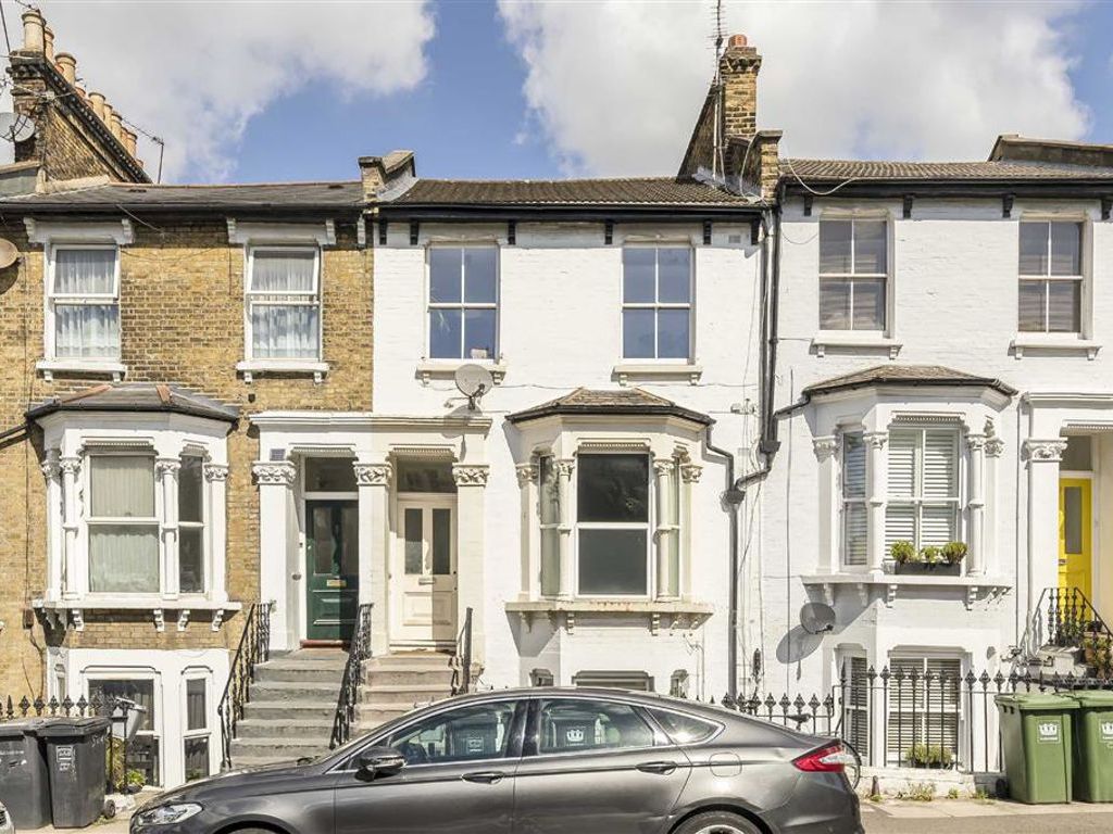 1 bed flat for sale in Kitto Road, London SE14, £350,000