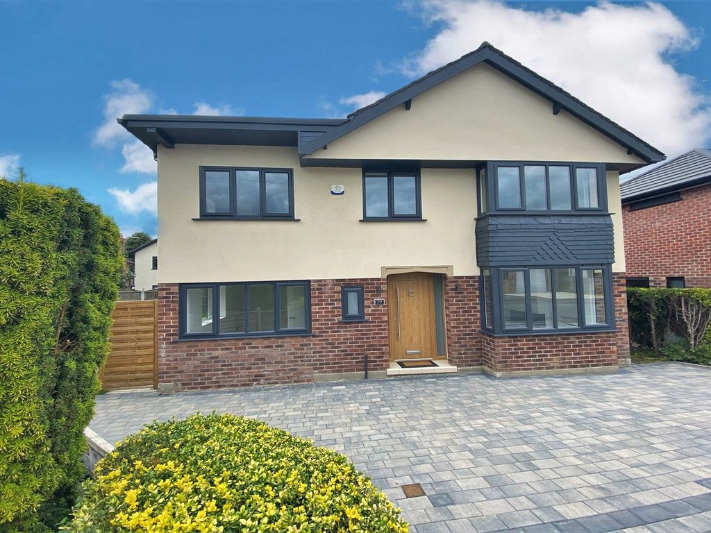 4 bed detached house for sale in Links Road, Wilmslow SK9, £775,000
