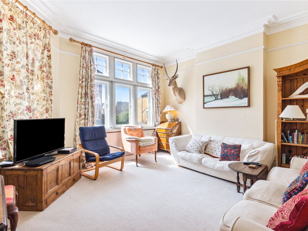 3 bed maisonette for sale in New Kings Road, London SW6, £1,000,000