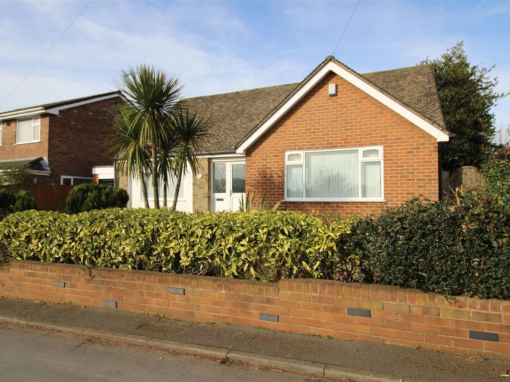 4 bed detached bungalow to rent in Junction Road, Rainford, St. Helens WA11, £1,300 pcm