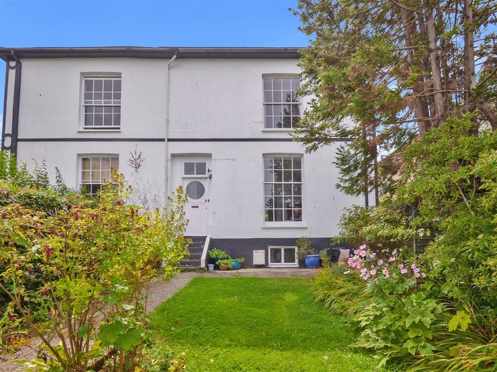 3 bed property for sale in Stratton Terrace, Falmouth TR11, £675,000