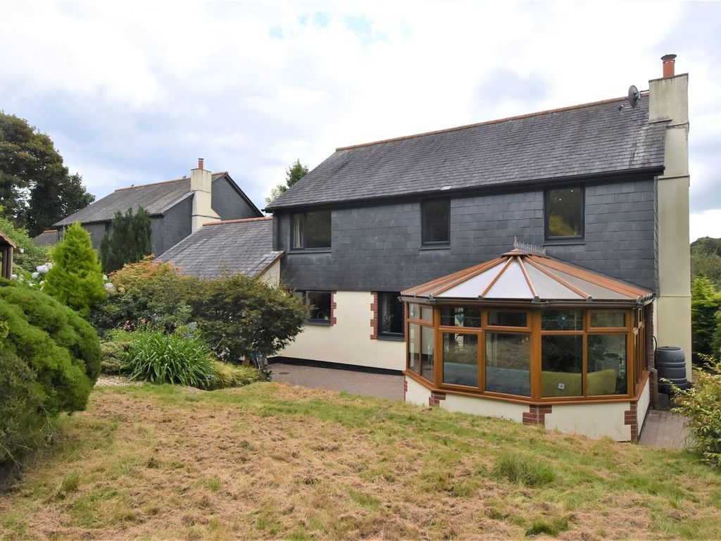 4 bed detached house for sale in Priors Barn, Bodmin PL31, £550,000