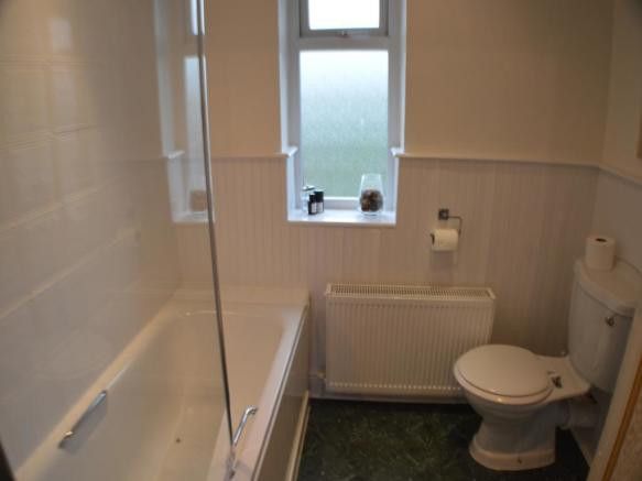 3 bed semi-detached house to rent in Preston, Lancashire PR2, £1,000 pcm
