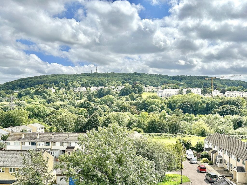 2 bed flat for sale in Grosvenor Place, Larkhall, Bath BA1, £375,000