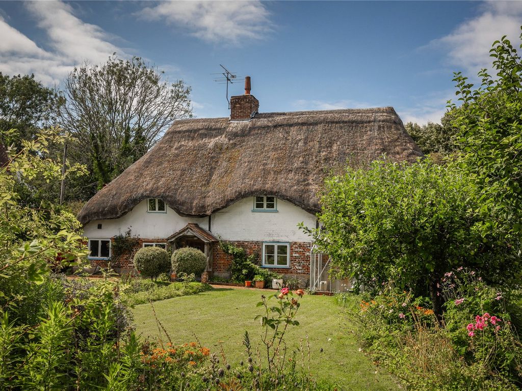4 bed detached house for sale in East Winterslow, Salisbury, Wiltshire SP5, £675,000