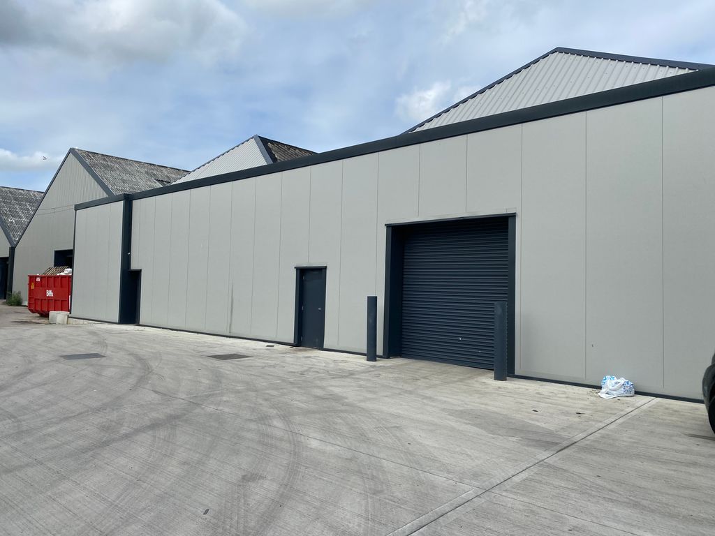 Warehouse to let in Blackburn BB2, £133,000 pa
