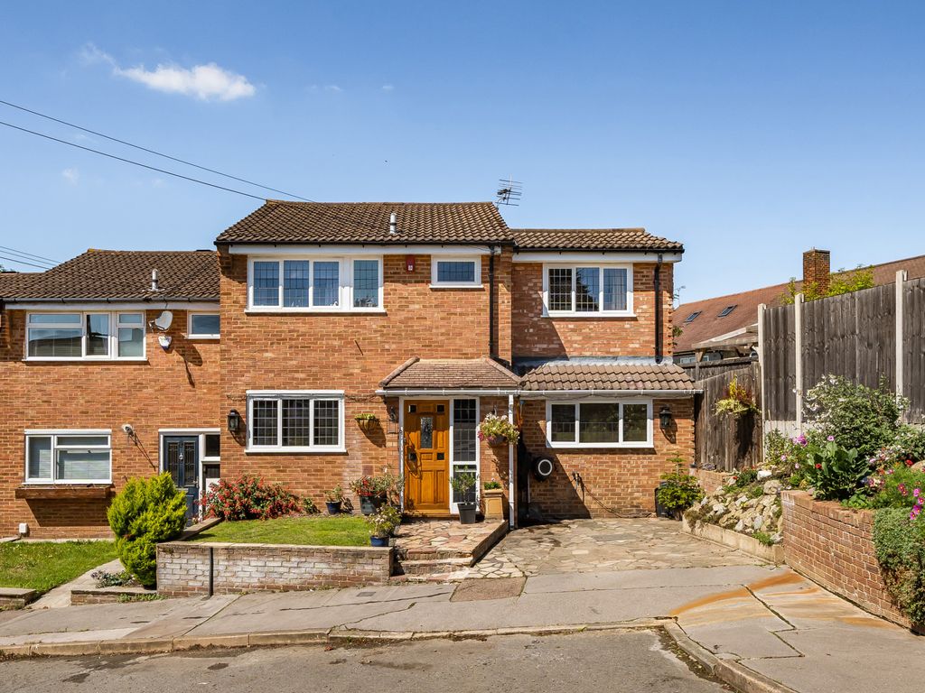 3 bed end terrace house for sale in Chequers Close, Orpington BR5, £500,000