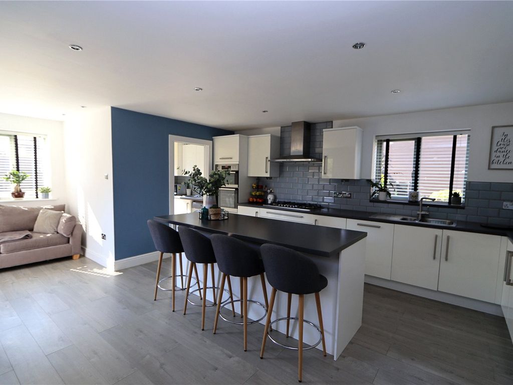 4 bed detached house for sale in Kerry Hill, Oakridge Park, Milton Keynes, Buckinghamshire MK14, £600,000