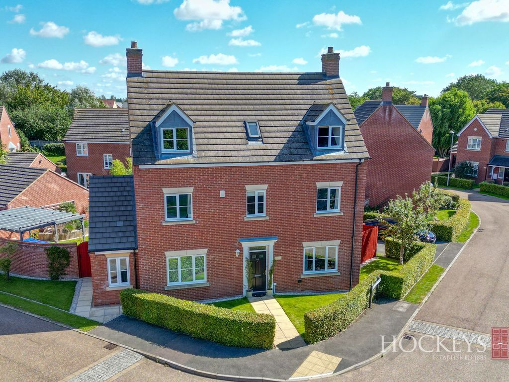 5 bed detached house for sale in Eaton Way, Longstanton CB24, £700,000