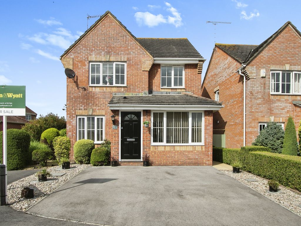3 bed detached house for sale in Holm Oak Close, Verwood BH31, £450,000