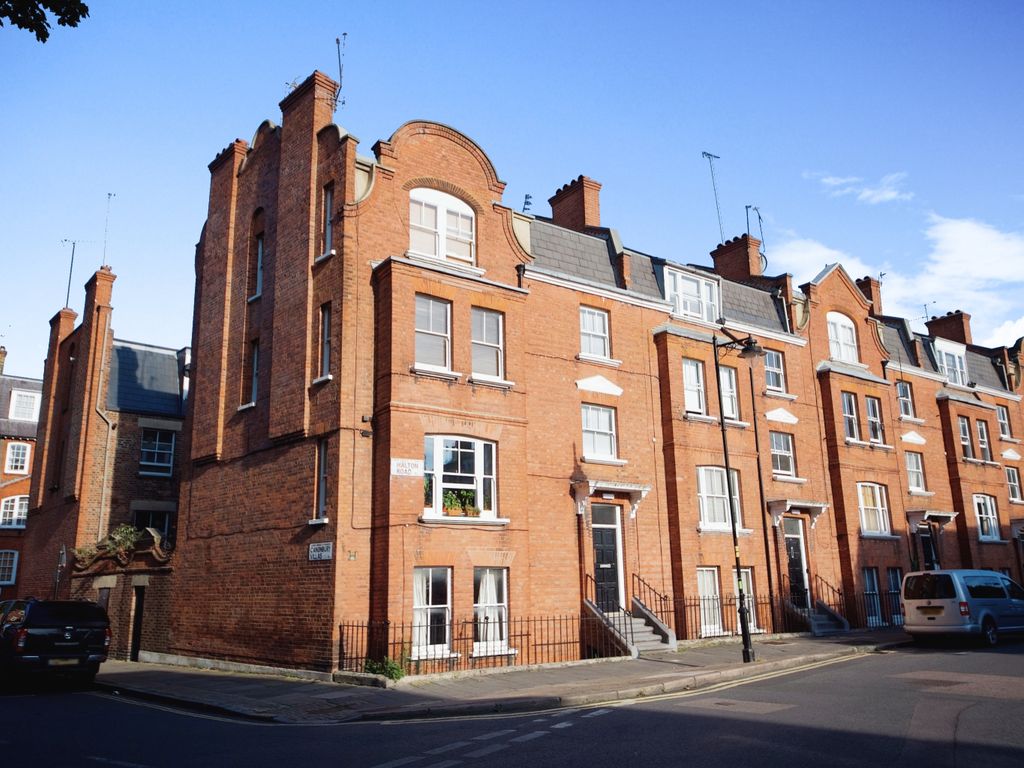 1 bed flat for sale in Flat 4 Halton Road, London N1, £425,000