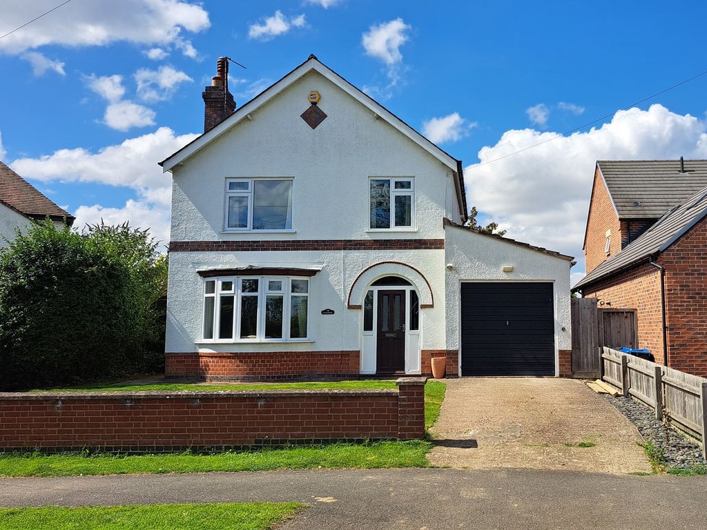 3 bed detached house for sale in Ashby Lane, Bitteswell LE17, £495,000