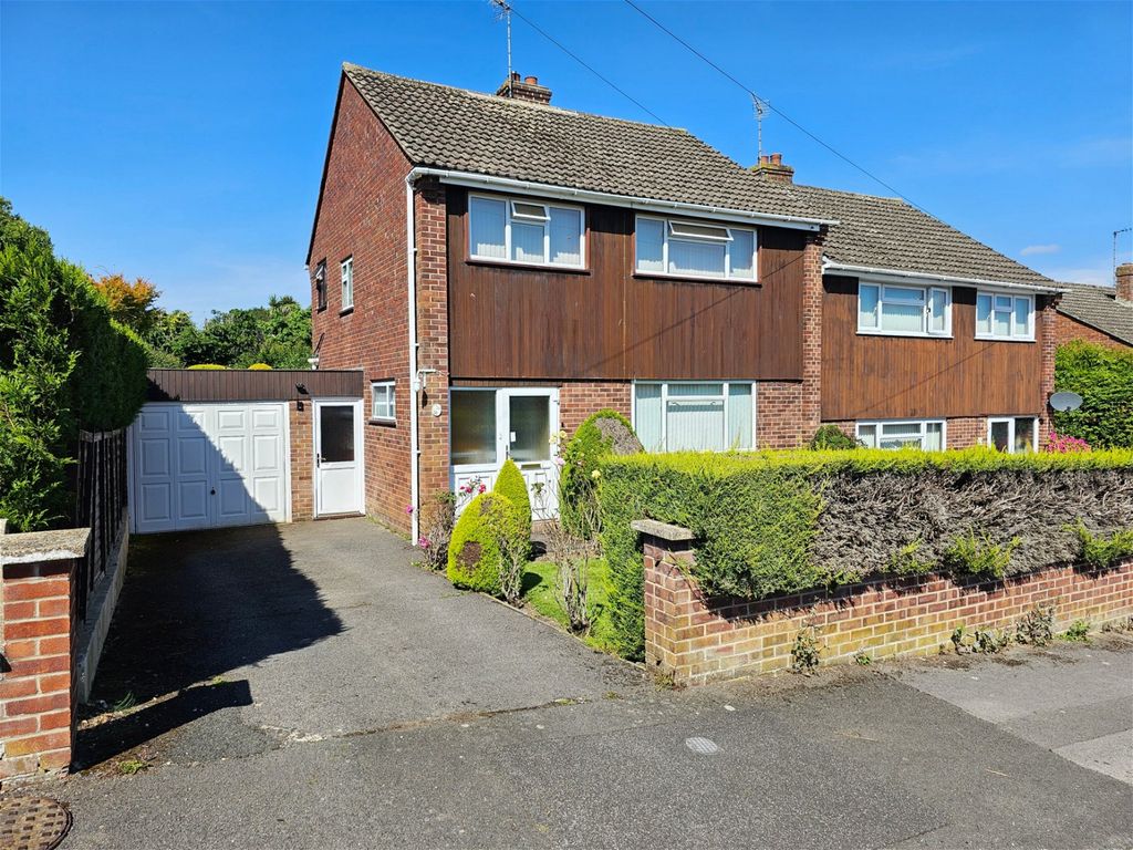 3 bed semi-detached house for sale in Dalby Crescent, Newbury RG14, £350,000