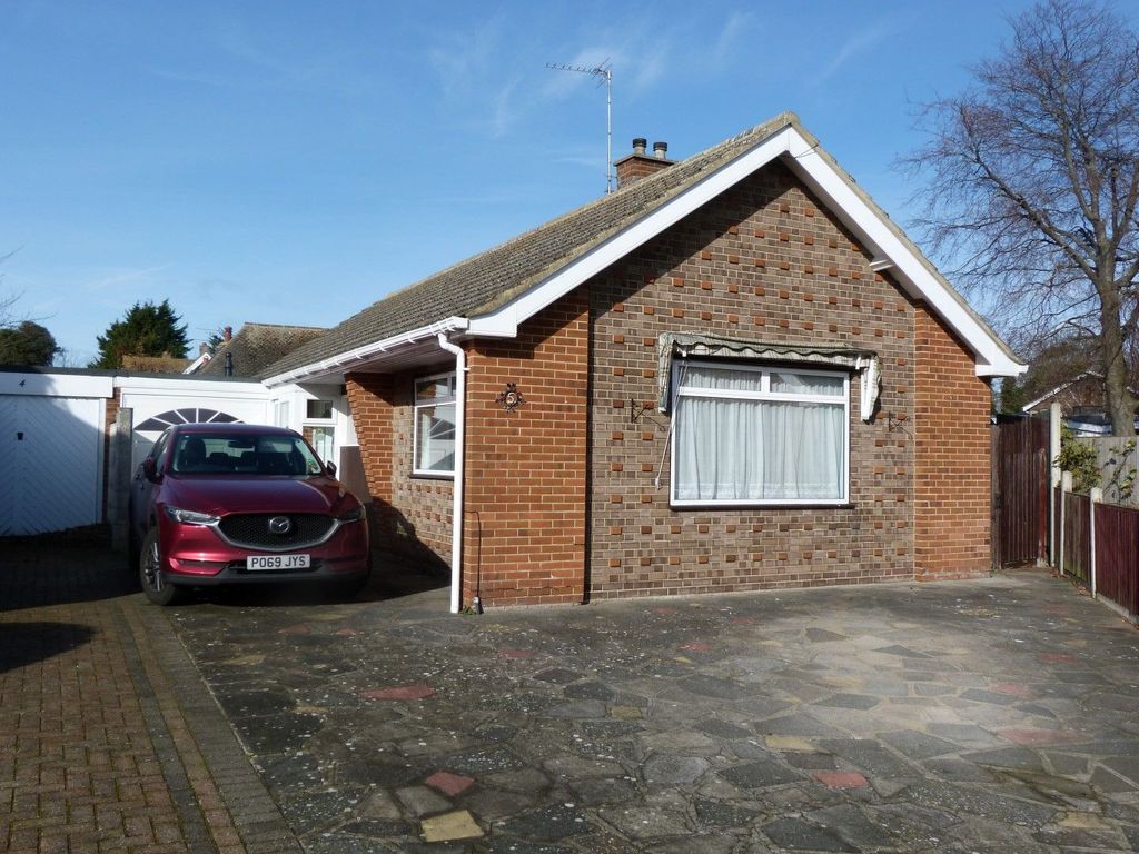 2 bed bungalow for sale in Dorcas Gardens, Broadstairs CT10, £350,000