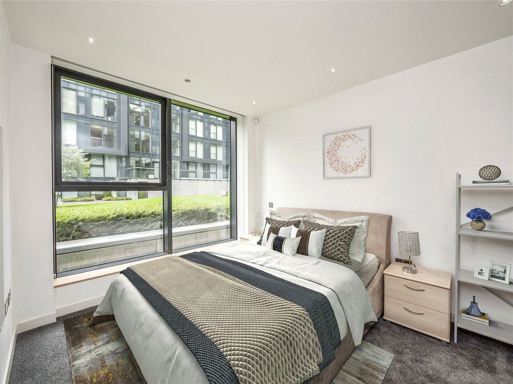 2 bed flat for sale in 11/1 Simpson Loan, Quartermile, Edinburgh EH3, £425,000