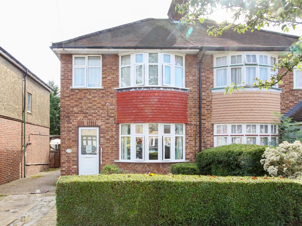 3 bed semi-detached house for sale in Hayes End Drive, Hayes UB4, £525,000